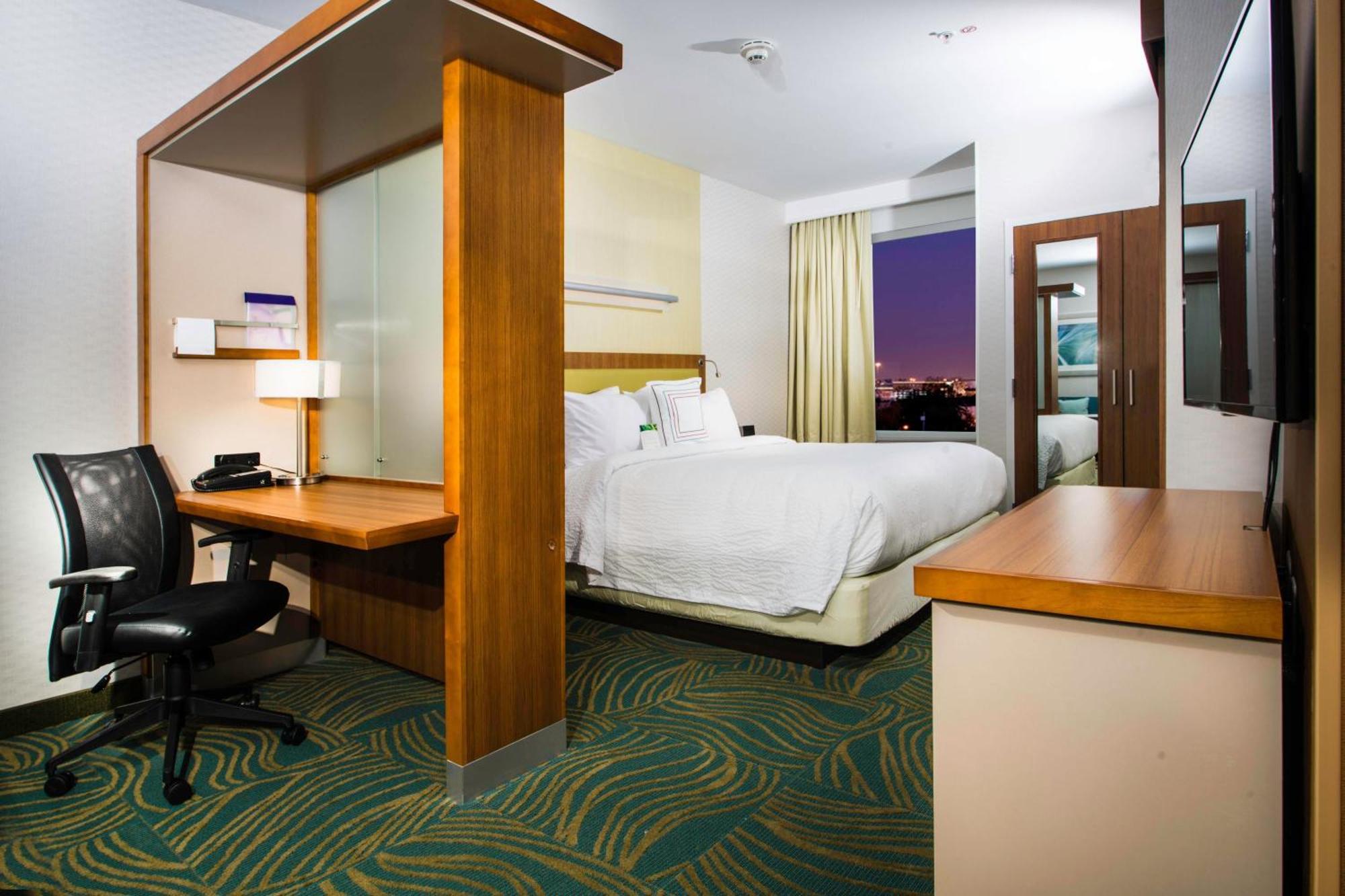 Springhill Suites By Marriott Houston Westchase Exterior photo