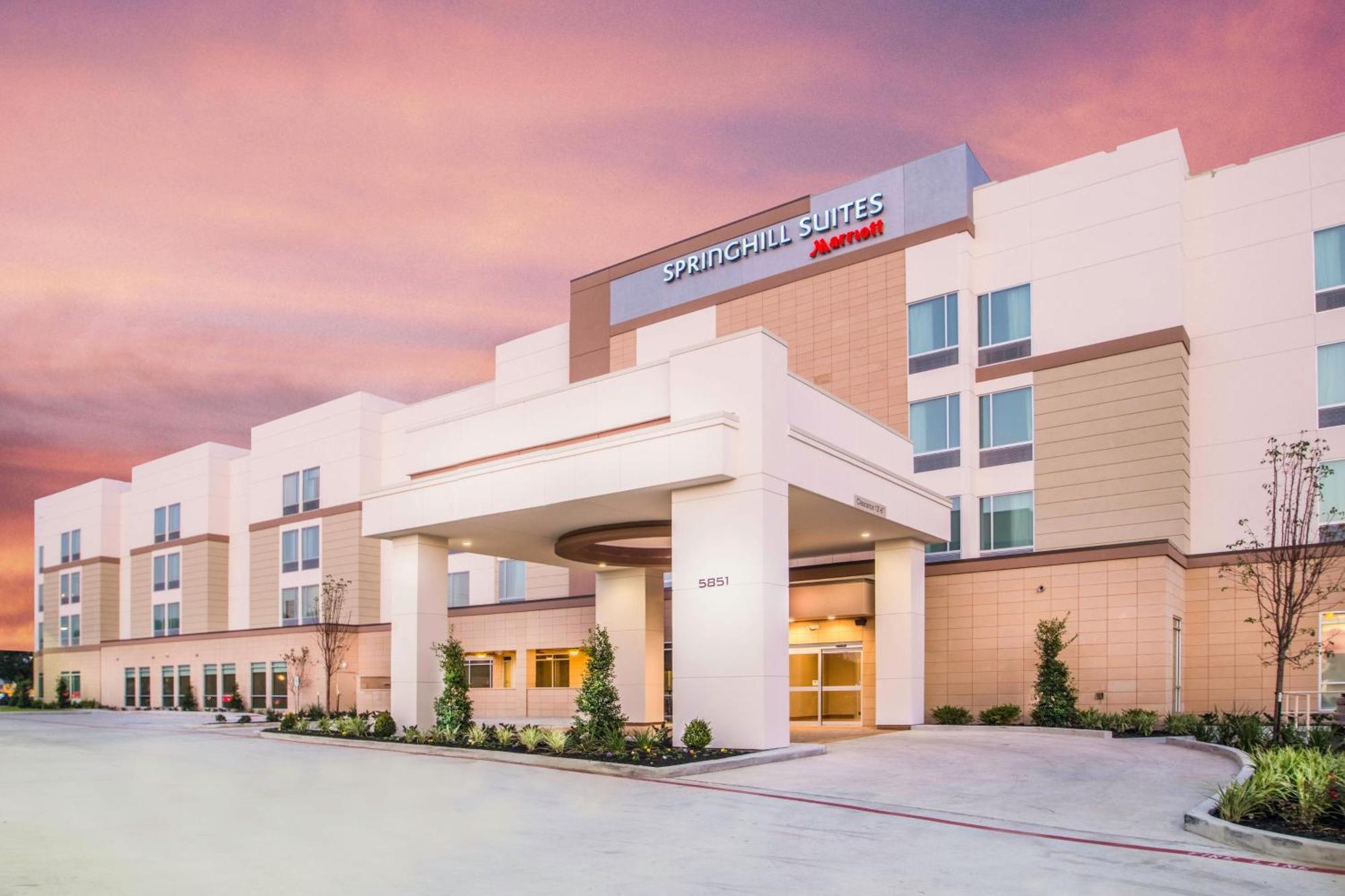 Springhill Suites By Marriott Houston Westchase Exterior photo